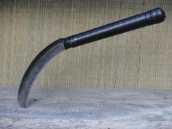 Kama — sickle weapon